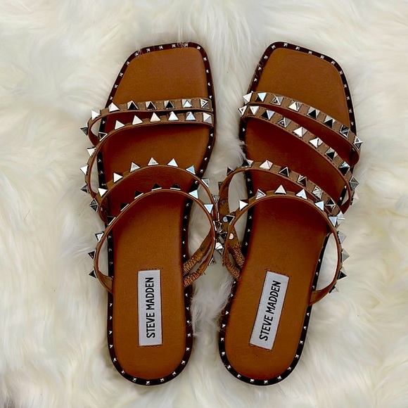 Skyler Sandal - Picture 1 of 4